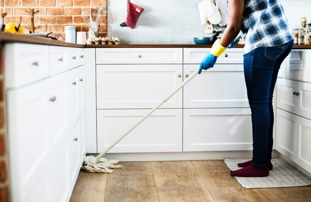 Everything You Need To Know About Vinegar As A Household Cleaning