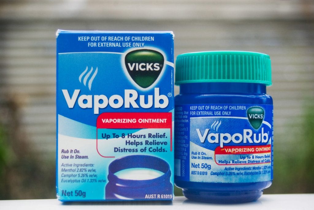 using vaporub to prevent vomit smell