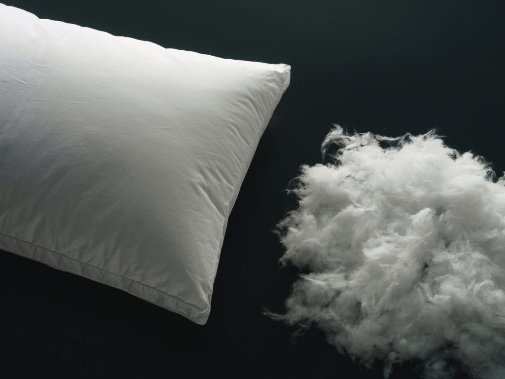 washing polyester pillows