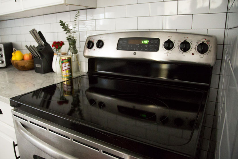 how to clean black glass top stove