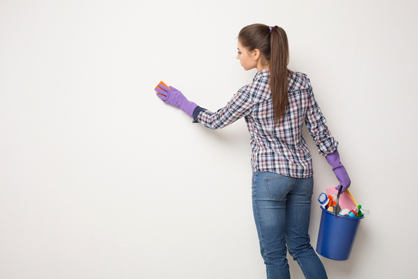 Tips For Cleaning a Painted Wall