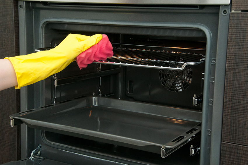 cleaning oven rack