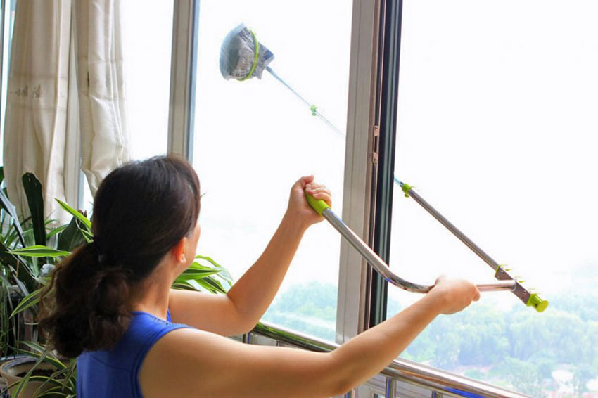how to clean windows outside with telescopic tool
