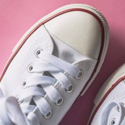 how to clean canvas sneakers and shoes
