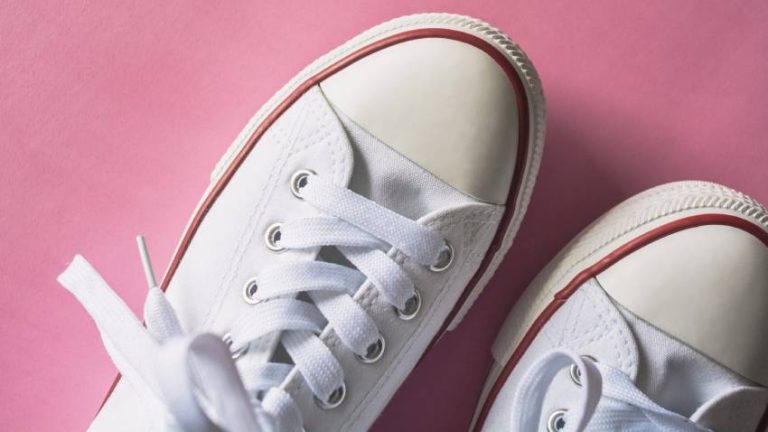 how to clean canvas sneakers and shoes