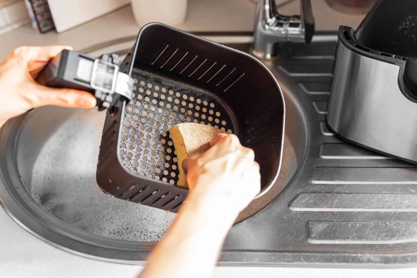 how to wash an air fryer