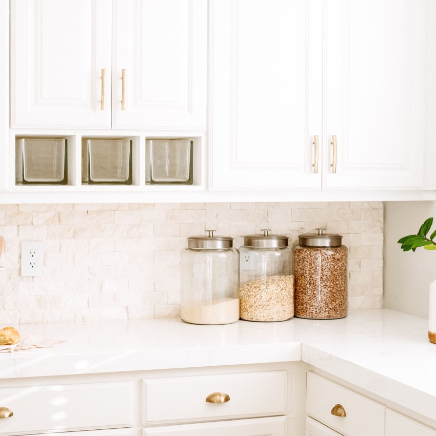 How to Organize Kitchen Cabinets Like a Pro