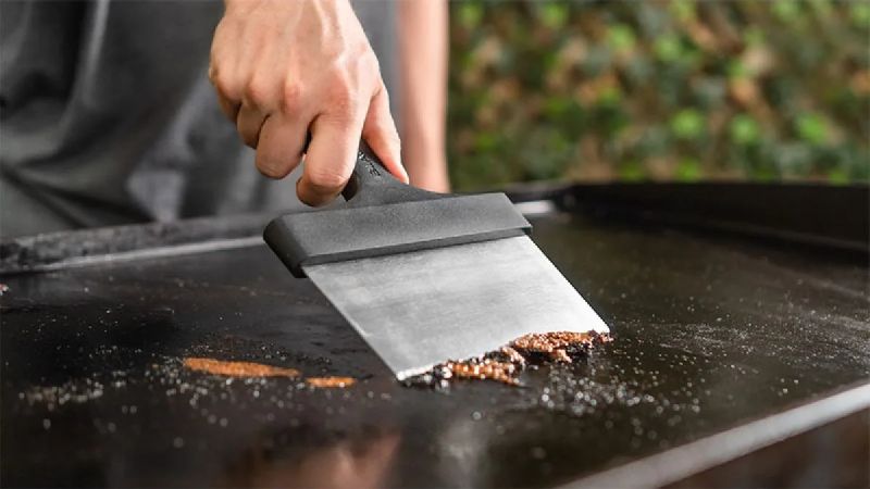 How to Clean a Blackstone Griddle After Cooking