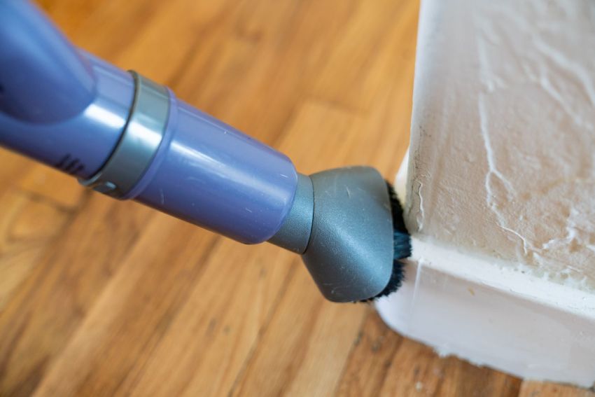 how to get rid of dust from baseboards and walls