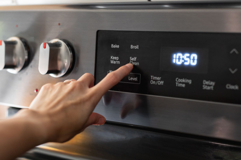how to clean a self-cleaning oven