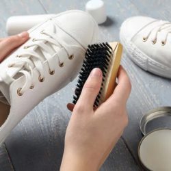 how to clean white leather shoes