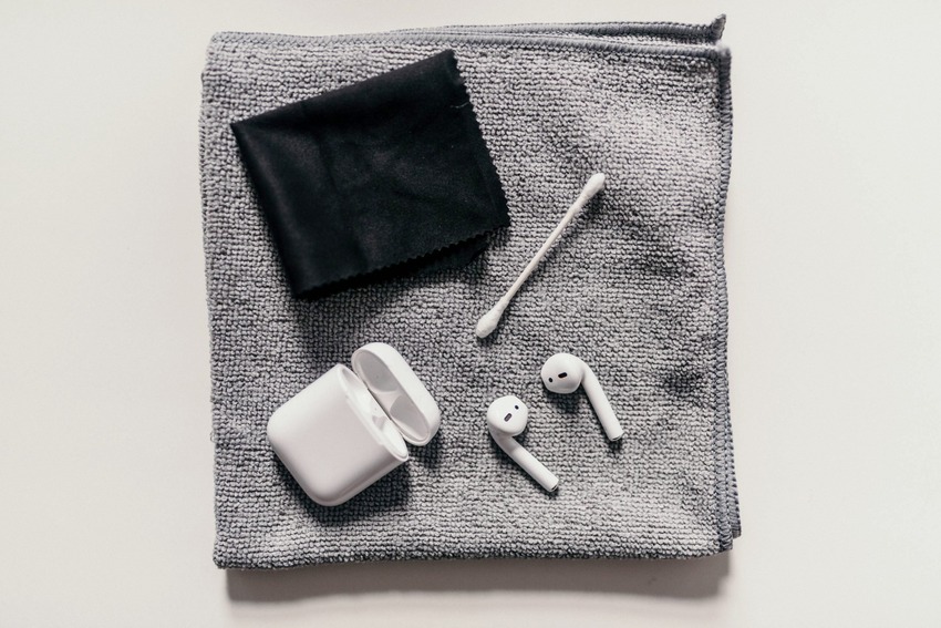 best way to clean airpods