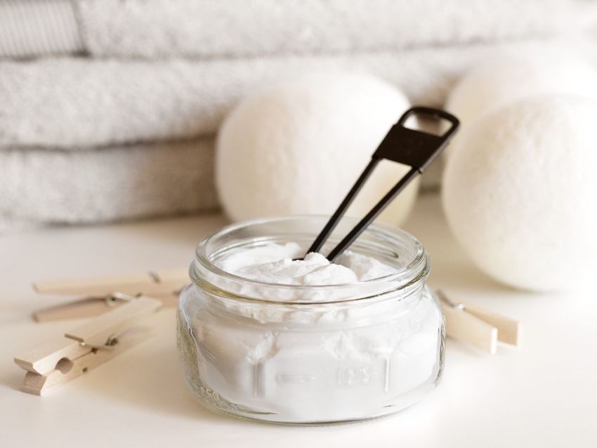 baking-soda-and-hats