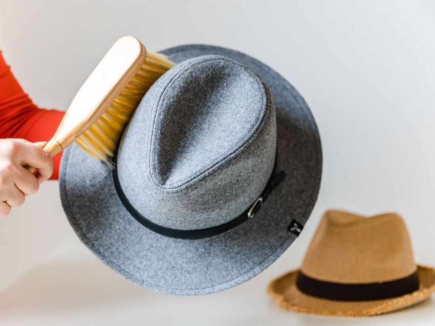 clean-a-fedora-hat-and-sweatband-214640710-b24b8331639c4270a2aacf80d64e57fd